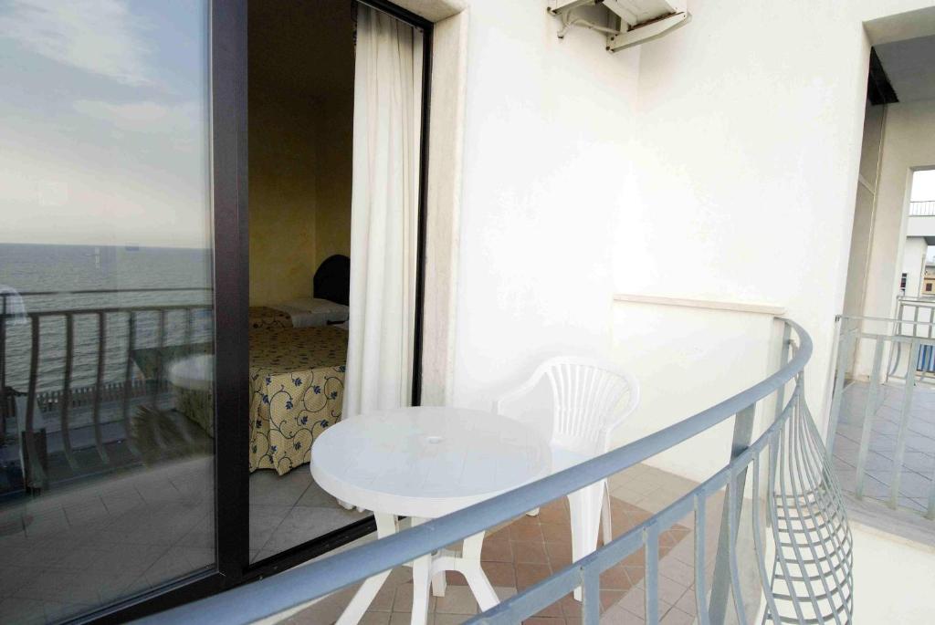 Hotel L'Approdo Anzio Room photo