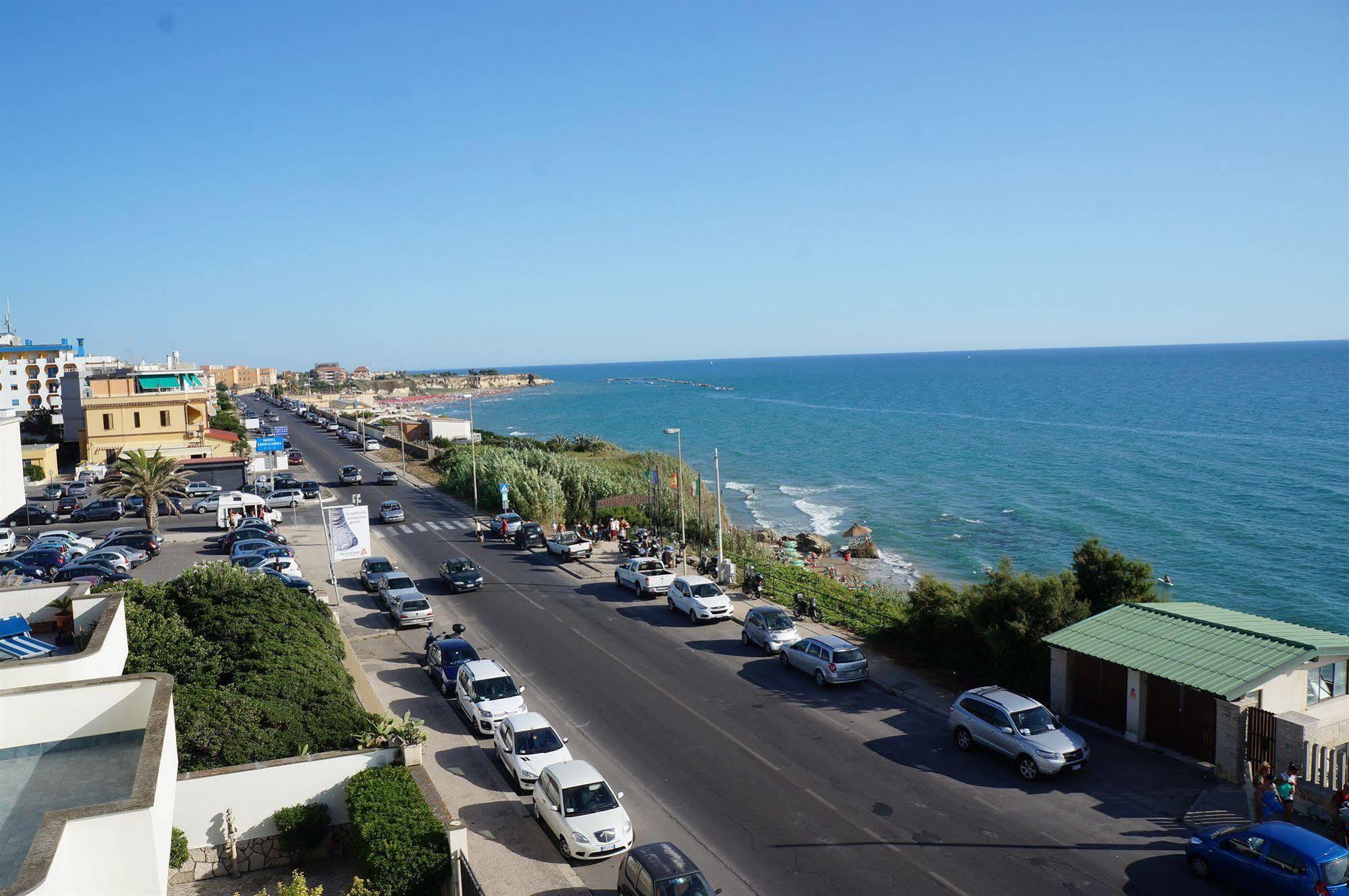 Hotel L'Approdo Anzio Exterior photo